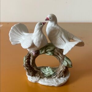 Vintage White Ceramic Doves Figurine